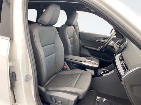Used 2023 BMW X1 xDrive28i AWD/4WD image 16