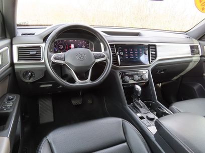 Used 2022 Volkswagen Atlas Cross Sport SE