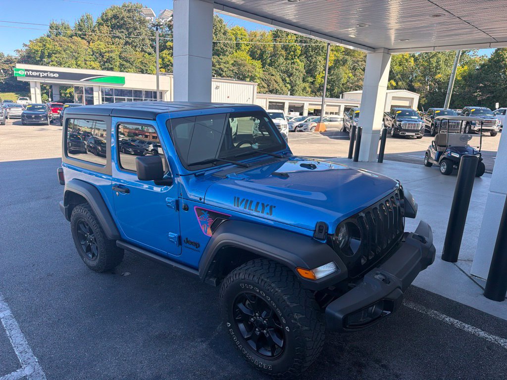 Used 2022 Jeep Wrangler Sport AWD/4WD image 3