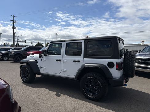 Used 2023 Jeep Wrangler Unlimited w/ Cold Weather Group AWD/4WD image 2