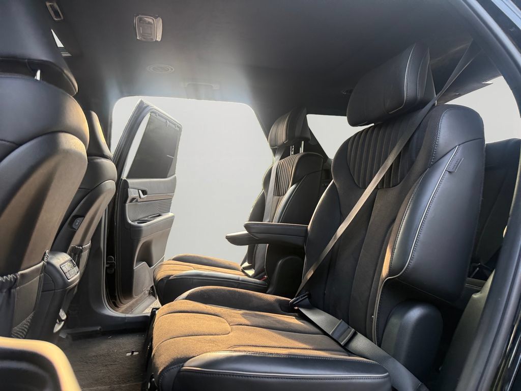Used 2024 Hyundai Palisade Calligraphy AWD/4WD image 25