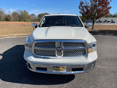 Used 2018 RAM 1500 Laramie w/ Convenience Group image 8