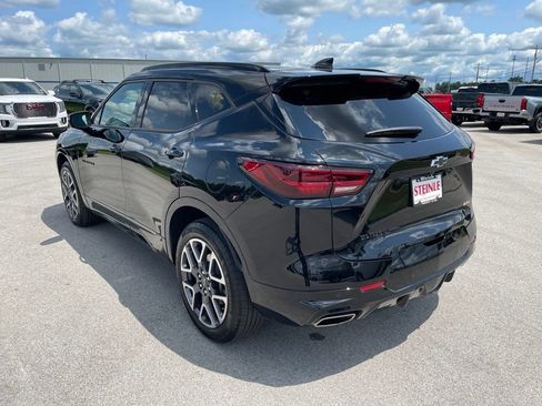 Used 2025 Chevrolet Blazer RS w/ Enhanced Convenience Package AWD/4WD image 5