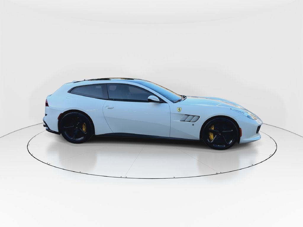 Used 2018 Ferrari GTC4Lusso AWD/4WD image 9