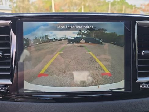 New 2026 Chrysler Voyager LX image 18