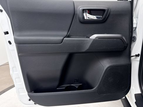 Used 2023 Toyota Tacoma TRD Pro AWD/4WD image 33