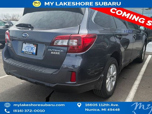Used 2017 Subaru Outback 2.5i Premium image 8