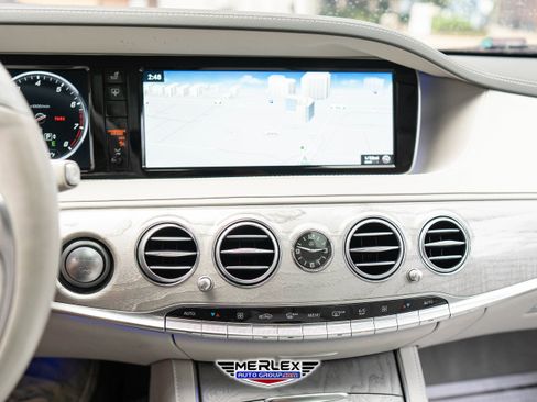 Used 2017 Mercedes-Benz S 550 4MATIC Sedan image 31