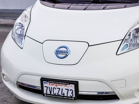 Used 2016 Nissan Leaf S w/ Charger Package FWD image 6