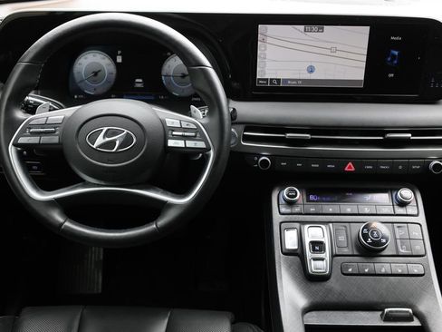 Used 2024 Hyundai Palisade Limited image 13