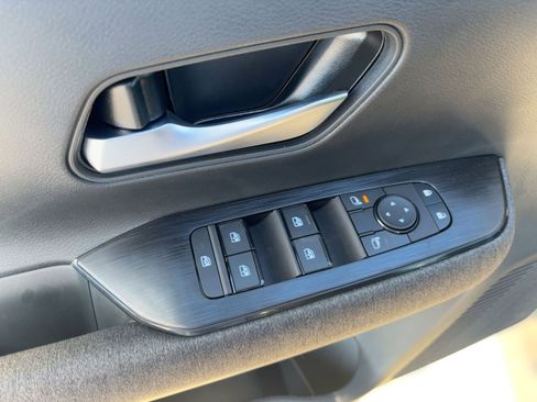 New 2026 Nissan Kicks SV image 13