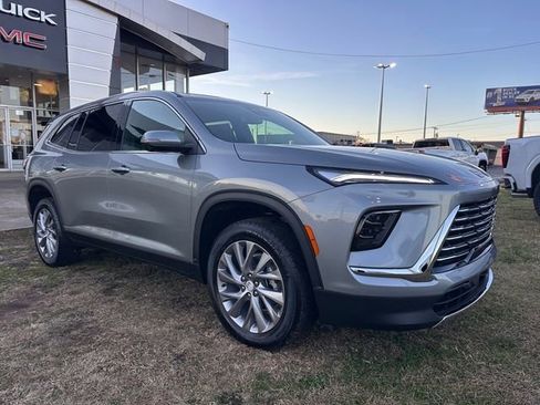 New 2025 Buick Enclave Preferred w/ Power Package image 2