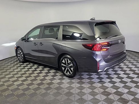 Certified 2025 Honda Odyssey EX-L image 10
