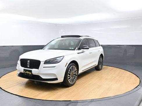 Used 2022 Lincoln Corsair Reserve w/ Equipment Group 201A AWD/4WD image 4