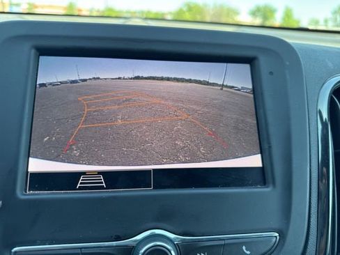 Used 2024 Chevrolet Equinox RS FWD image 11