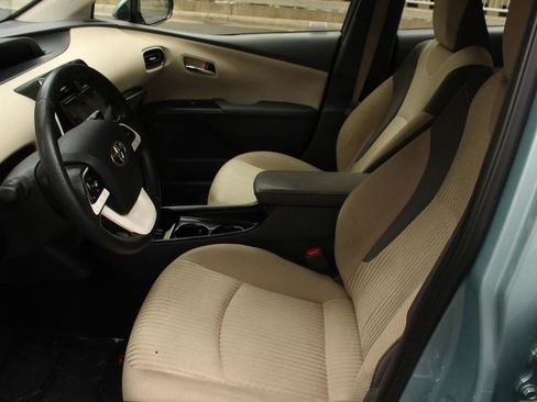 Used 2017 Toyota Prius Three FWD image 14