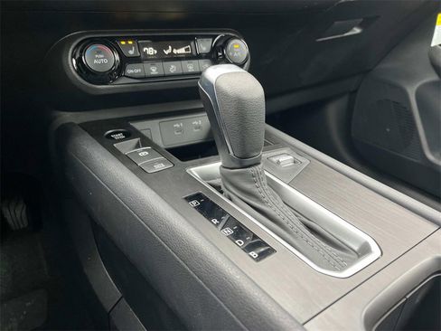 New 2026 Nissan Kicks SV image 27