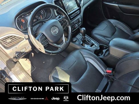 Used 2020 Jeep Cherokee Limited AWD/4WD image 9