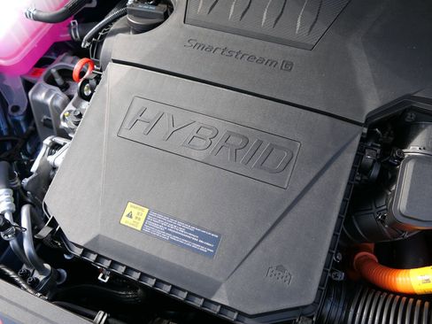 New 2025 Kia Niro EX Touring image 24