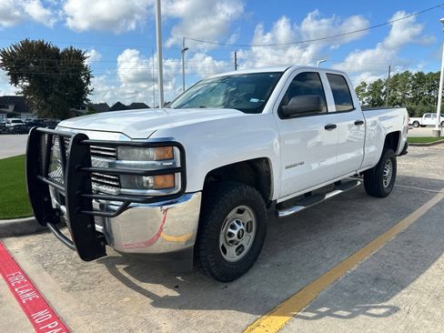 Used 2015 Chevrolet Silverado 2500 W/T RWD image 3