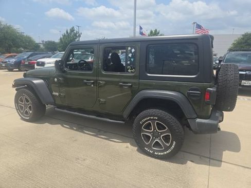Used 2021 Jeep Wrangler Unlimited Sport AWD/4WD image 5