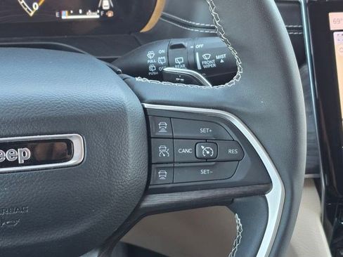 Used 2024 Jeep Grand Cherokee Limited AWD/4WD image 26
