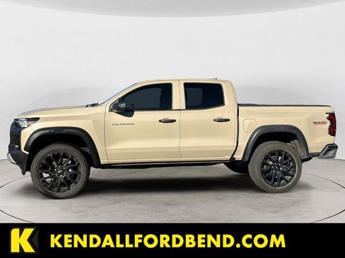 Used 2023 Chevrolet Colorado Trail Boss w/ Advanced Trailering Package AWD/4WD image 2