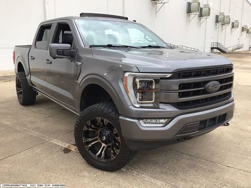 Used 2021 Ford F150 Lariat w/ Equipment Group 502A High AWD/4WD image 4