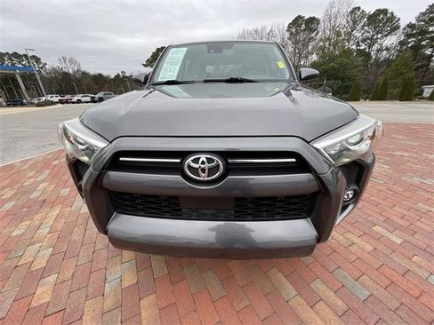 Used 2022 Toyota 4Runner SR5 image 27
