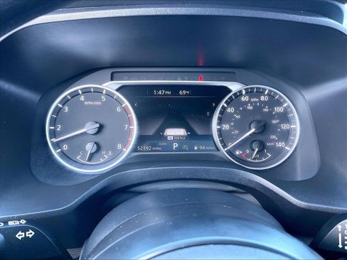 Used 2024 Nissan Rogue SV image 23