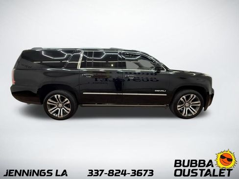 Used 2019 GMC Yukon XL Denali w/ Denali Ultimate Package AWD/4WD image 6