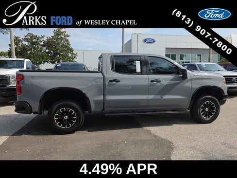 Used 2025 Chevrolet Silverado 1500 ZR2 w/ Technology Package AWD/4WD image 3