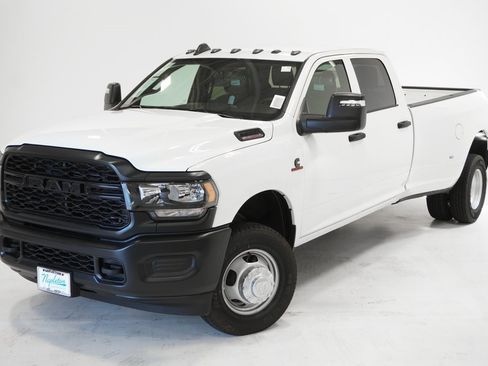 Used 2024 RAM 3500 Tradesman image 2