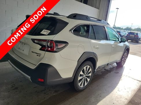 Used 2023 Subaru Outback Limited XT AWD/4WD image 5