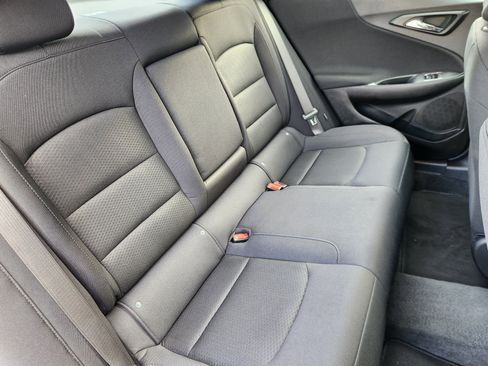 Used 2025 Chevrolet Malibu LT image 15