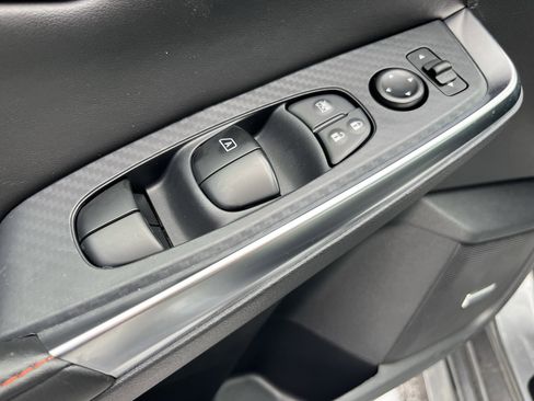 Used 2024 Nissan Sentra SR w/ SR Premium Package image 15