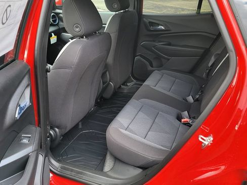 New 2026 Chevrolet Trax LS w/ LS Convenience Package FWD image 25
