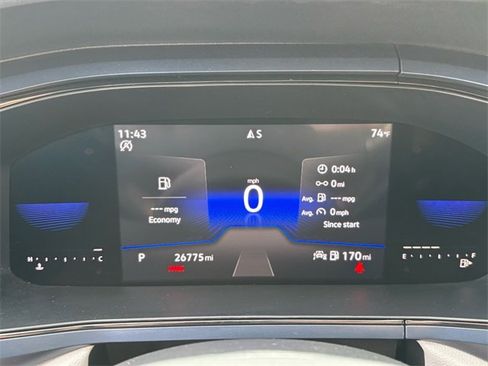 Used 2022 Volkswagen Taos SE image 32