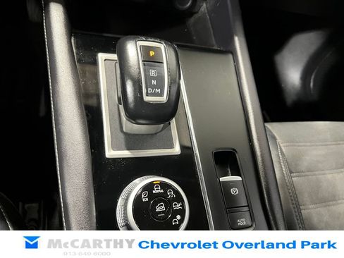 Used 2023 Mitsubishi Outlander SE Black Edition FWD image 18