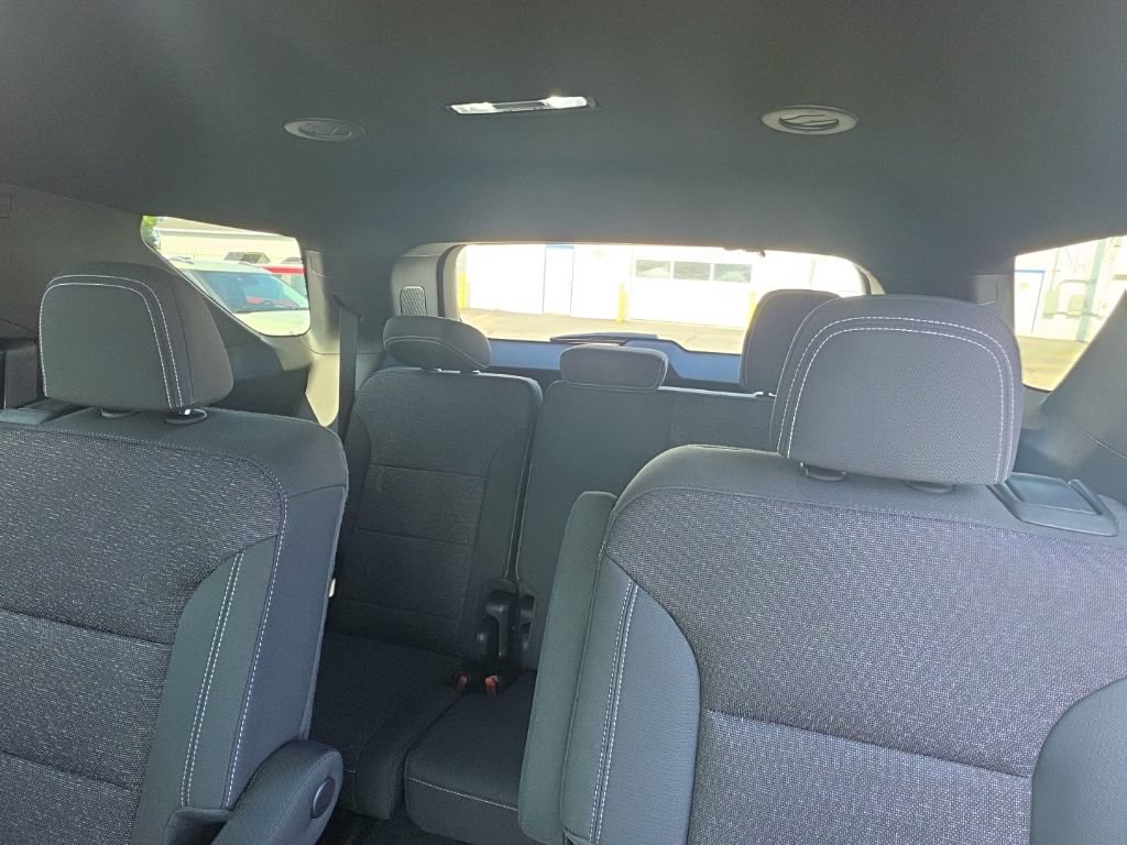 New 2026 Chevrolet Traverse LT w/ LPO, Floor Liner Package FWD image 11
