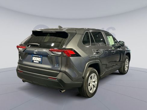 Used 2023 Toyota RAV4 LE image 7