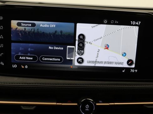 Used 2024 Nissan Ariya AWD image 23