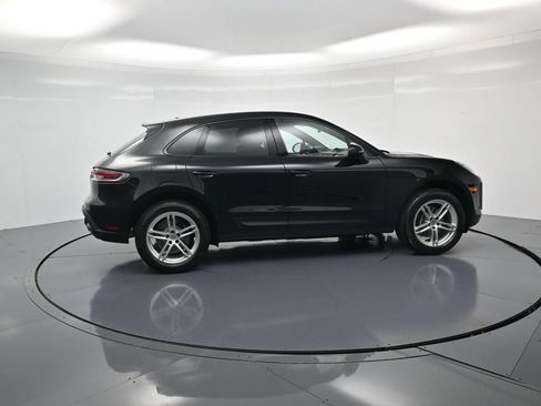 Certified 2026 Porsche Macan AWD/4WD image 31