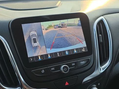 Used 2021 Chevrolet Equinox Premier AWD/4WD image 29
