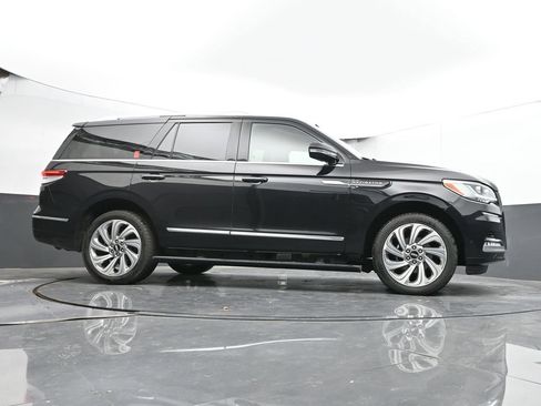 Used 2024 Lincoln Navigator Premiere AWD/4WD image 43