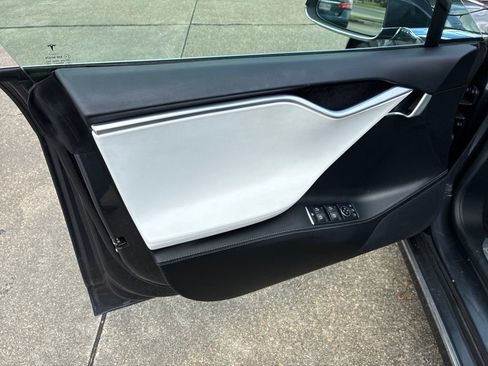 Used 2017 Tesla Model S 75D AWD/4WD image 19