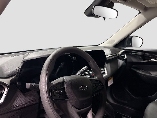 New 2026 Chevrolet TrailBlazer LT w/ Midnight Edition AWD/4WD image 12