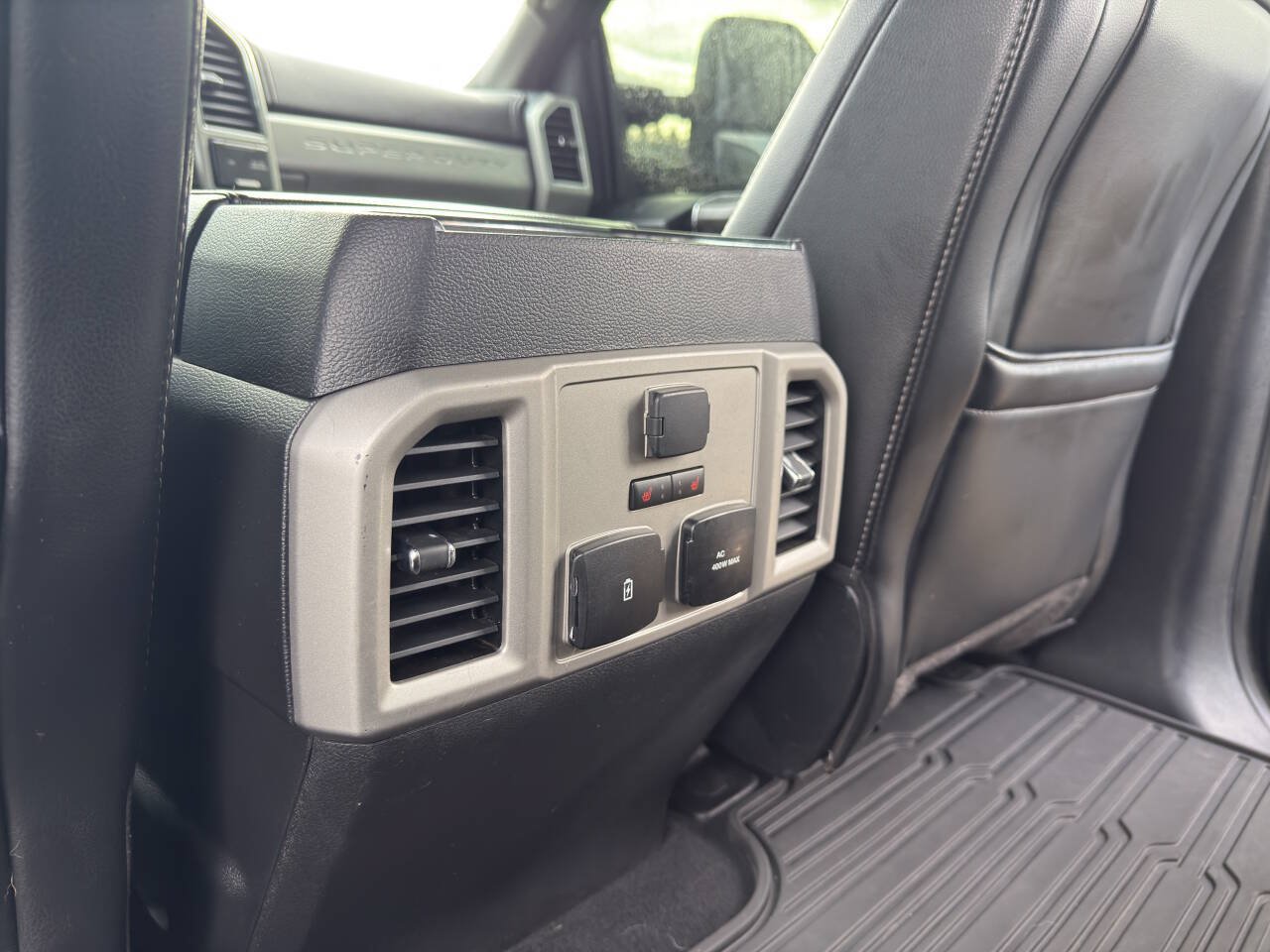 Used 2020 Ford F350 Lariat w/ Lariat Ultimate Package AWD/4WD image 17