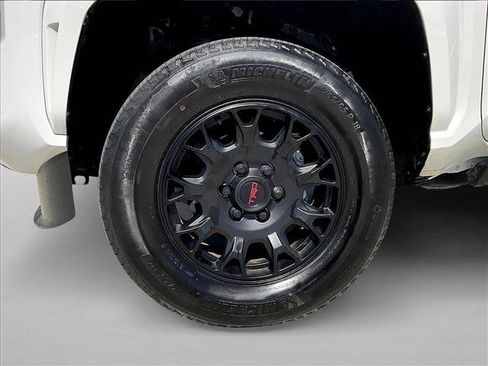 Used 2024 Toyota Tacoma SR5 w/ SR5 Upgrade Package RWD image 10