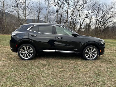 Used 2023 Buick Envision Avenir image 4